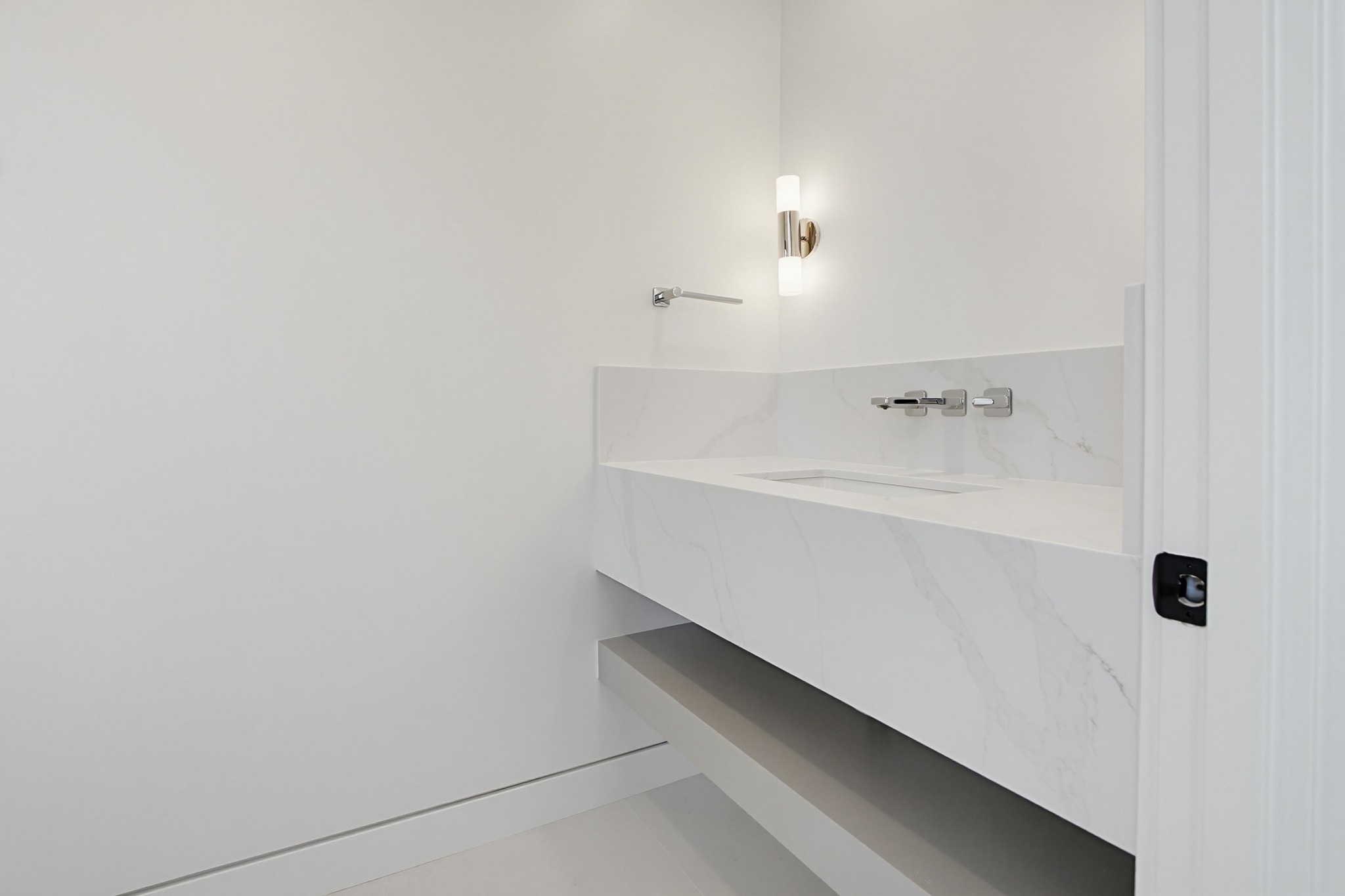 Virtual tour photo 89 of 93 for 206 4th St