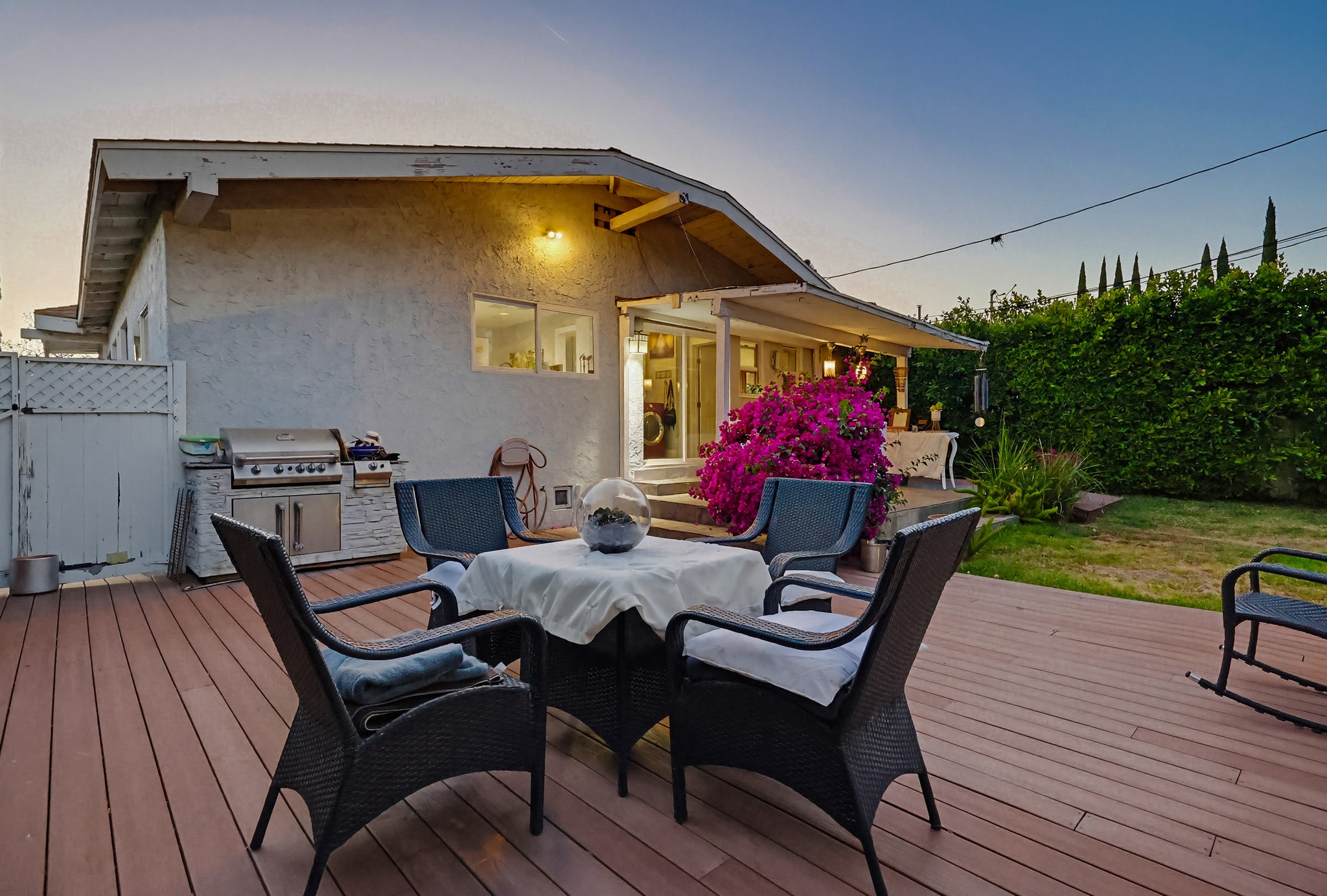 Virtual tour photo 36 of 119 for 206 N Wilton Pl
