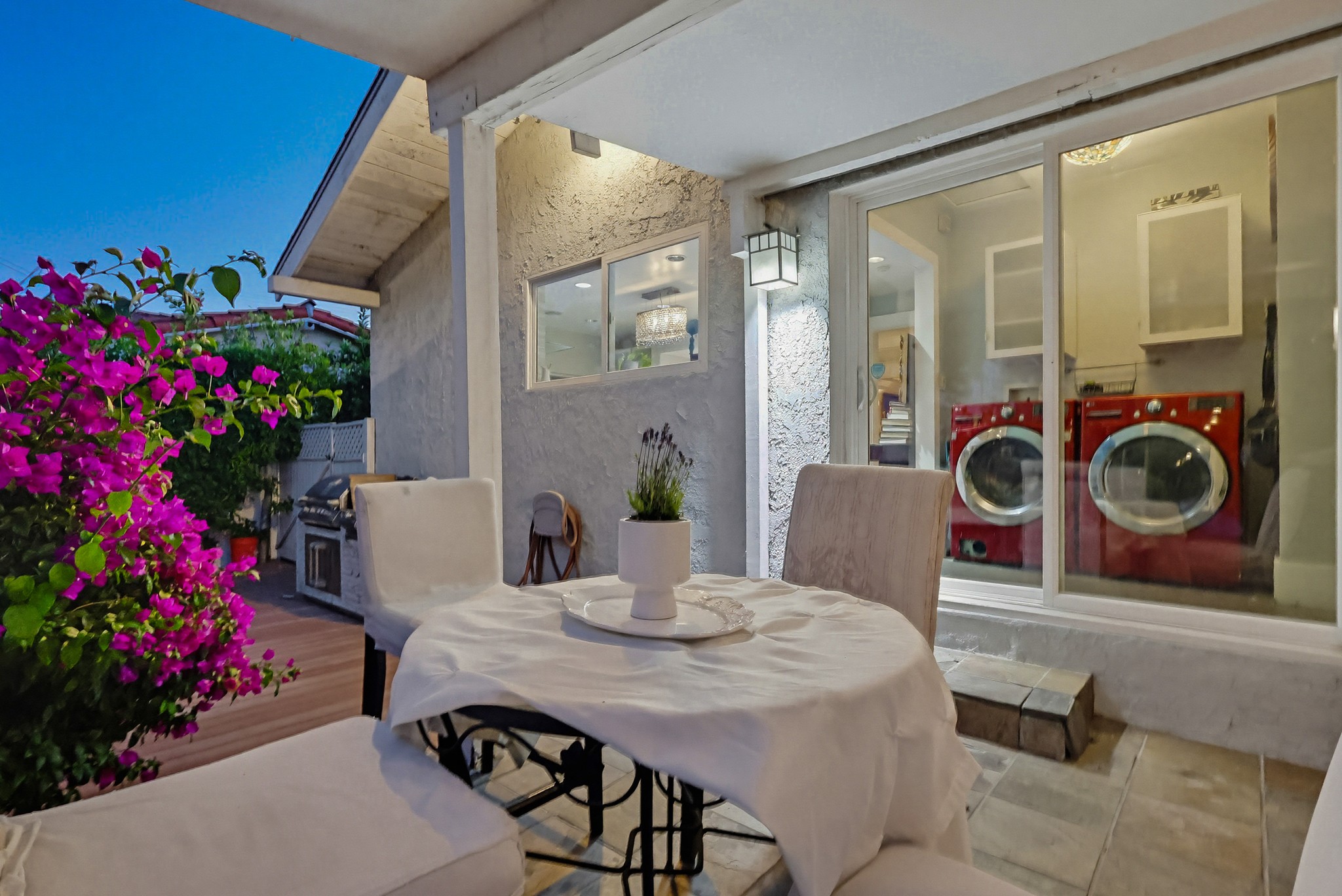 Virtual tour photo 38 of 119 for 206 N Wilton Pl