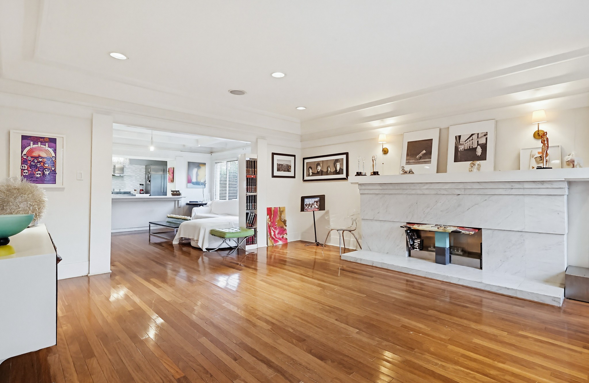 Virtual tour photo 44 of 119 for 206 N Wilton Pl
