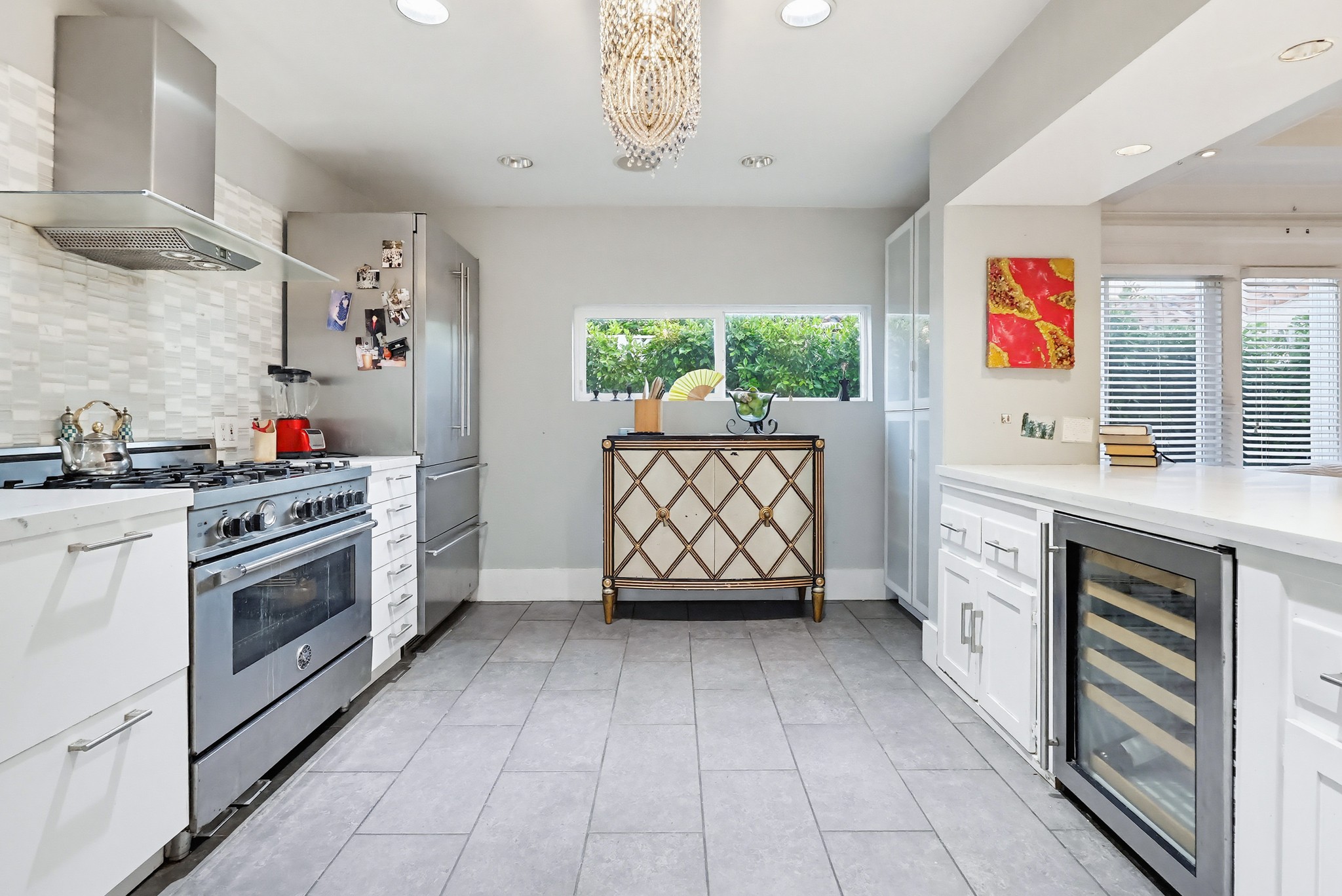 Virtual tour photo 57 of 119 for 206 N Wilton Pl