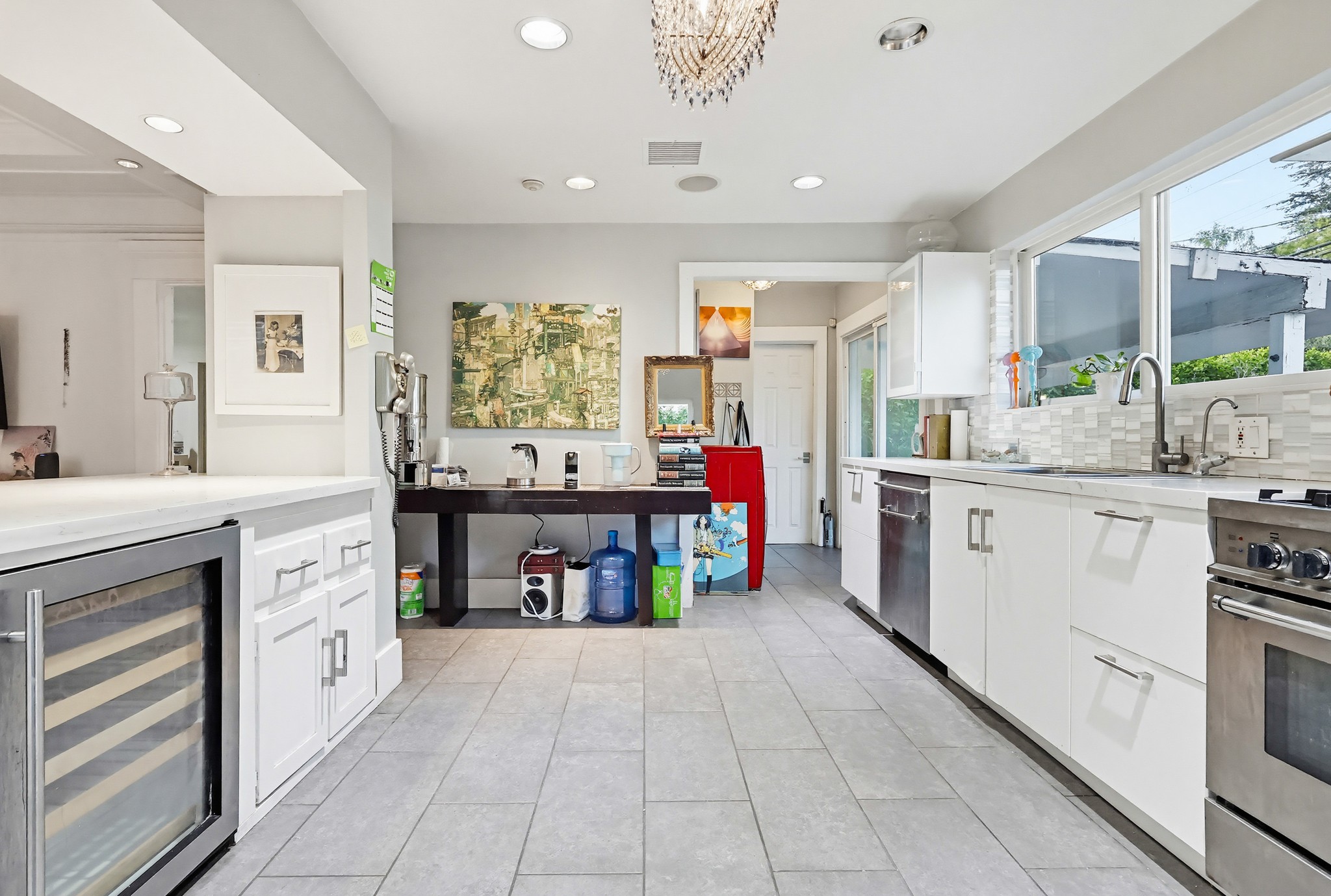 Virtual tour photo 60 of 119 for 206 N Wilton Pl