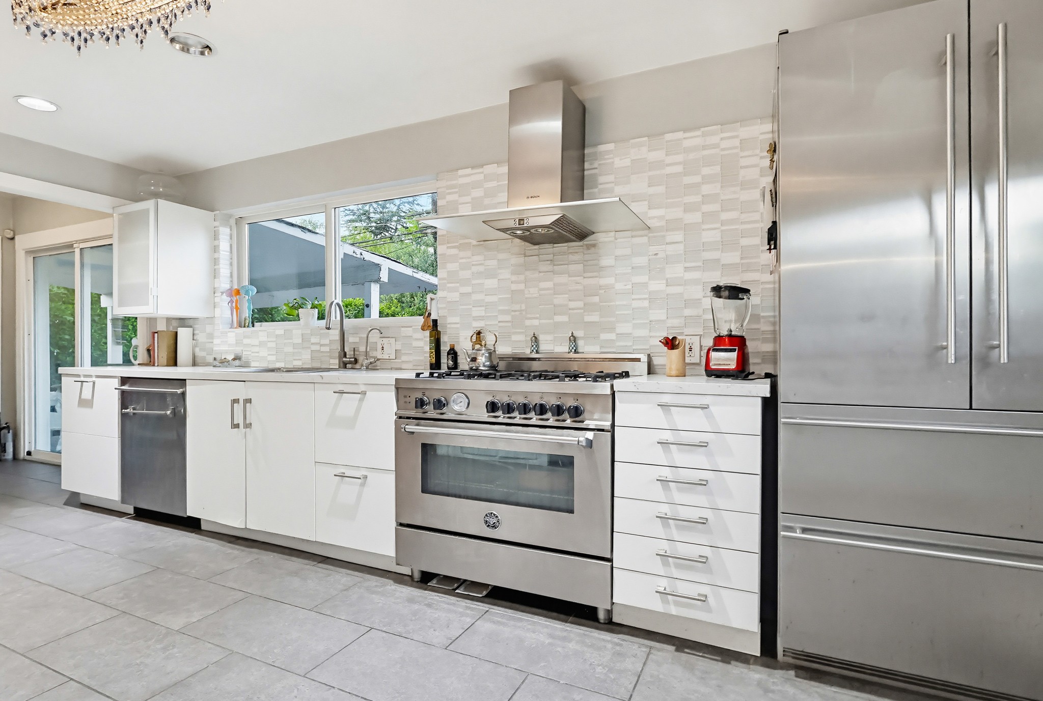 Virtual tour photo 61 of 119 for 206 N Wilton Pl