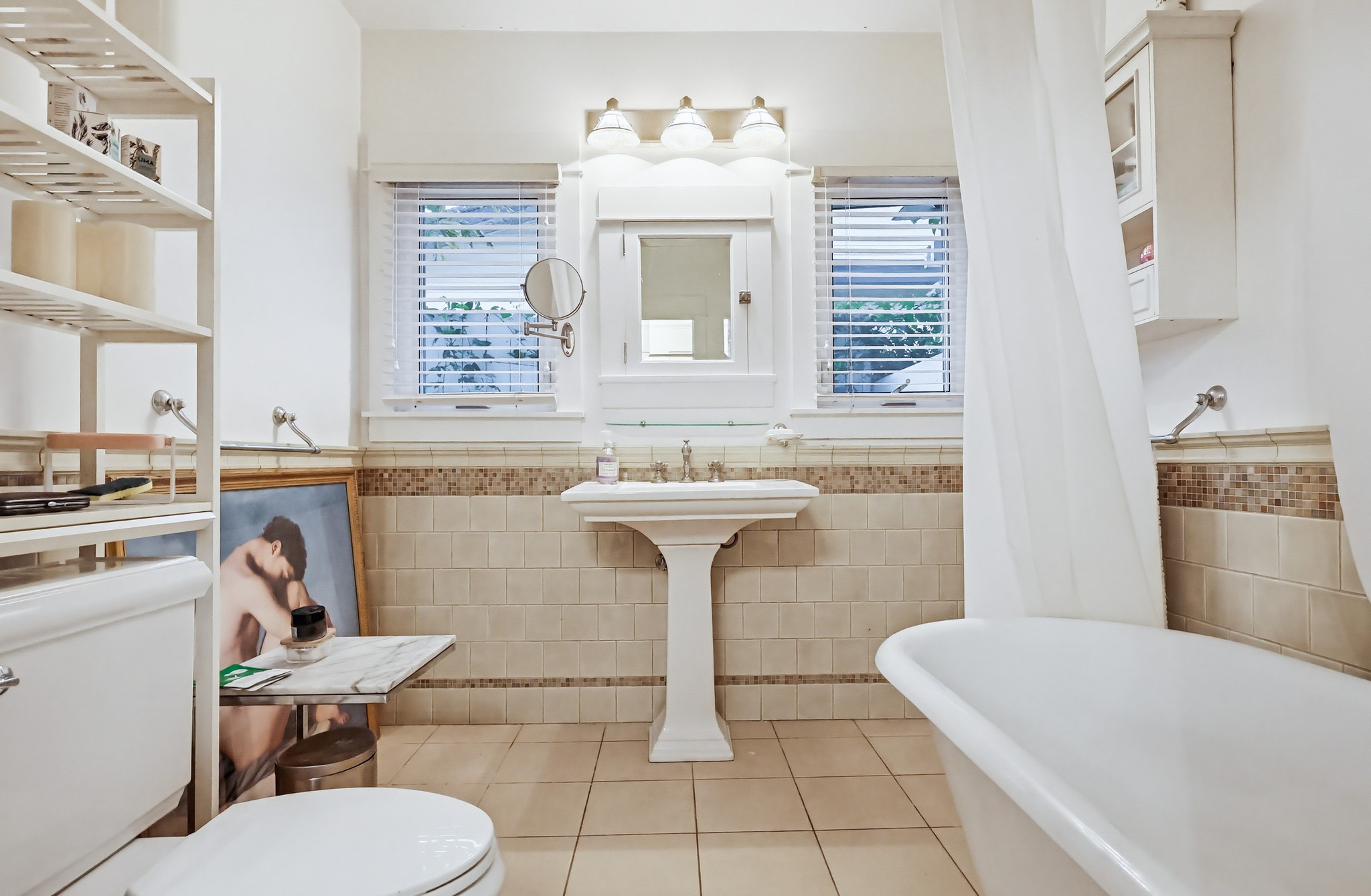 Virtual tour photo 79 of 119 for 206 N Wilton Pl