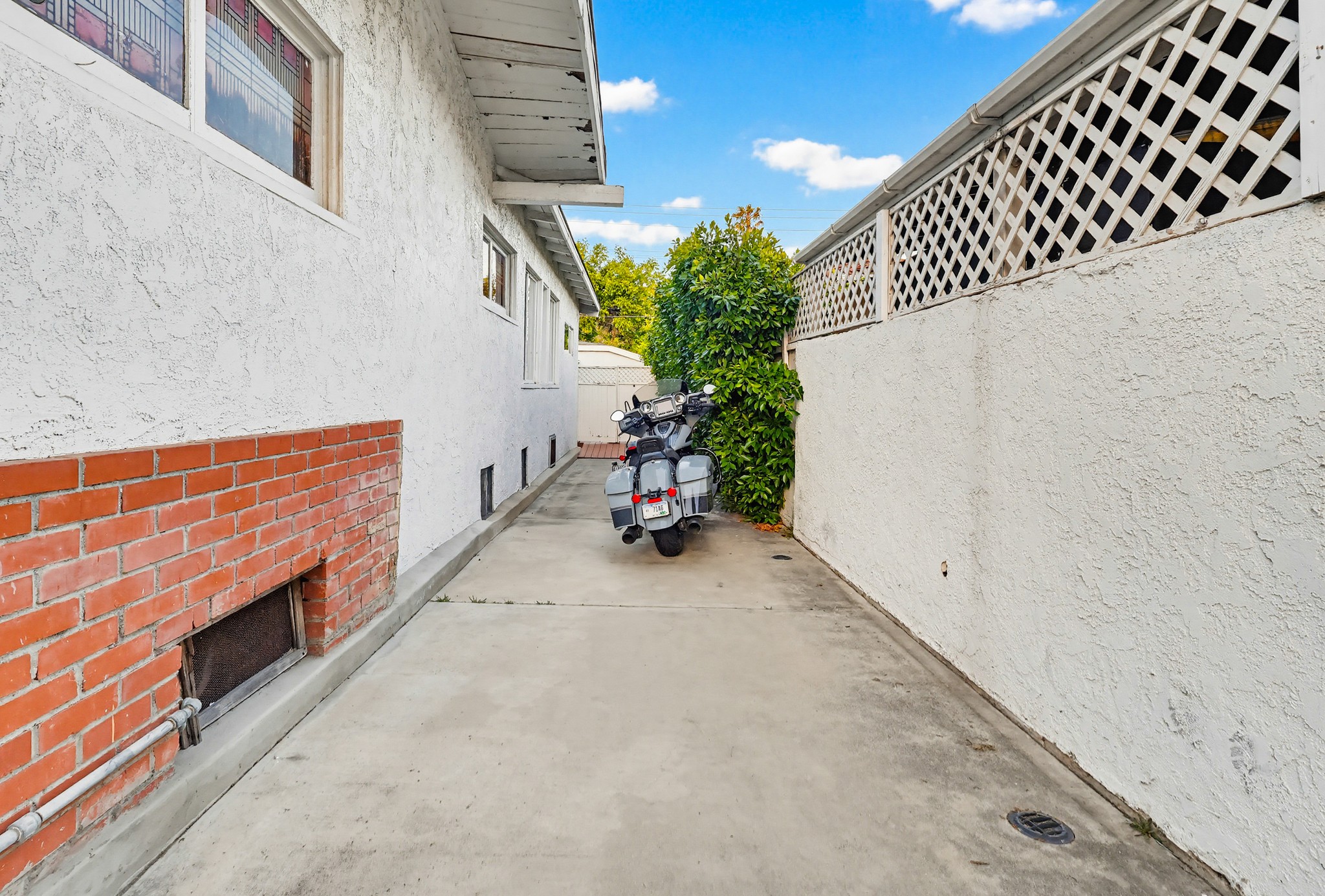 Virtual tour photo 103 of 119 for 206 N Wilton Pl