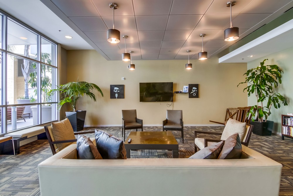 Virtual tour photo 7 of 44 for 206 Park Blvd #205
