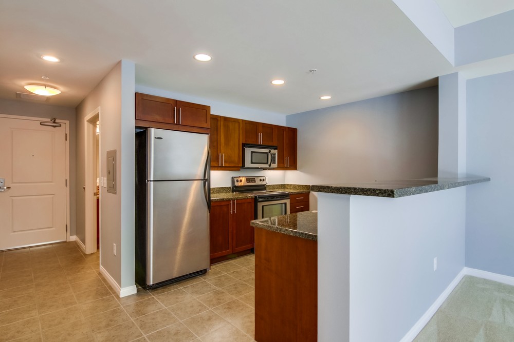 Virtual tour photo 16 of 44 for 206 Park Blvd #205