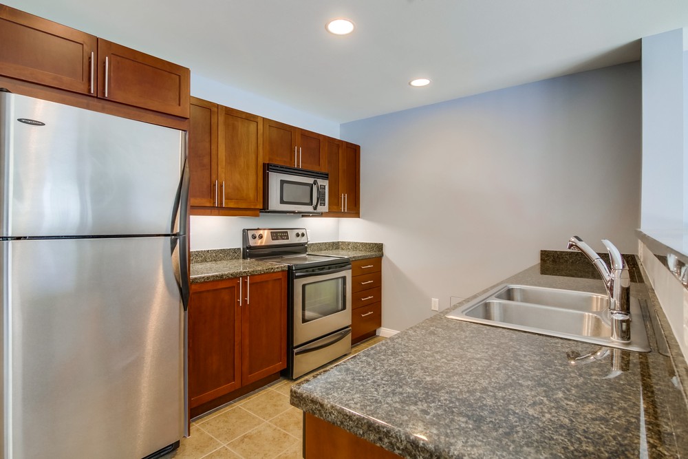 Virtual tour photo 21 of 44 for 206 Park Blvd #205