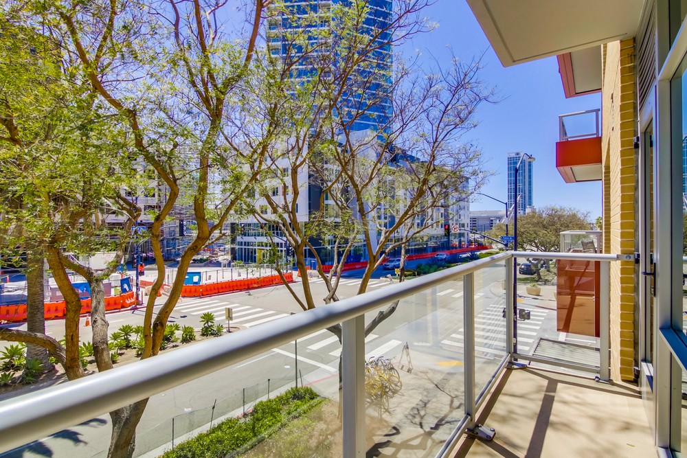 Virtual tour photo 33 of 44 for 206 Park Blvd #205