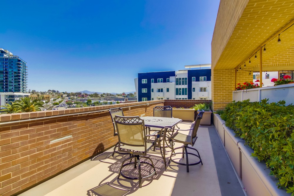 Virtual tour photo 35 of 44 for 206 Park Blvd #205