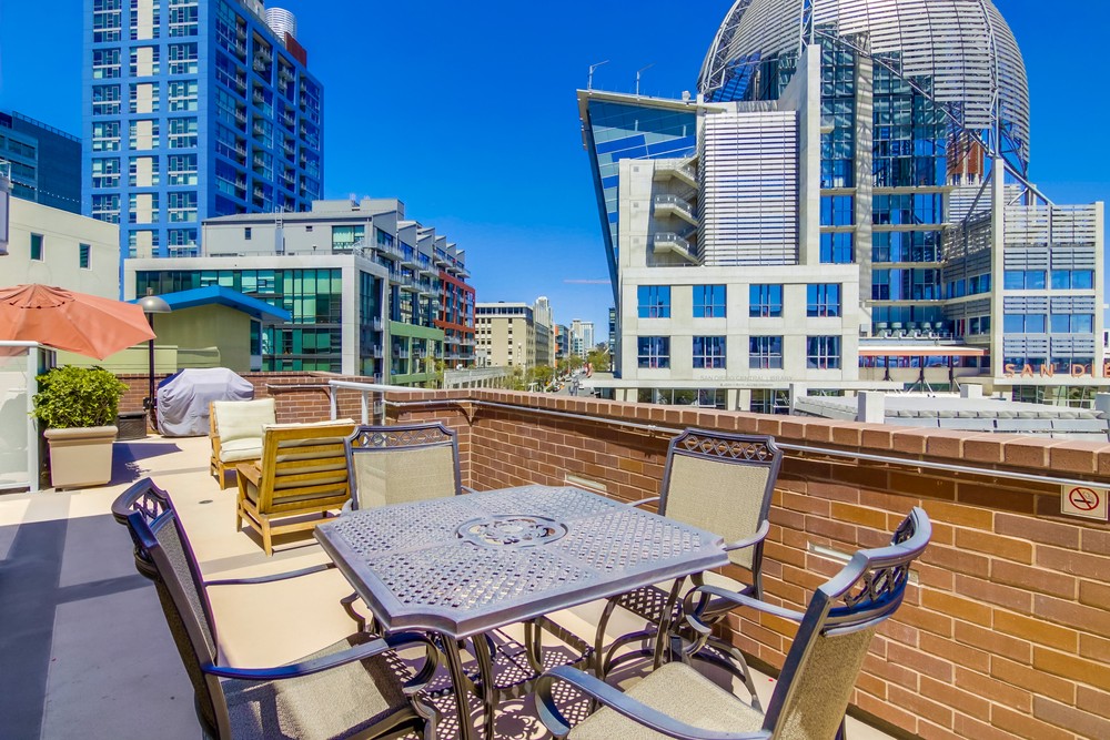 Virtual tour photo 36 of 44 for 206 Park Blvd #205