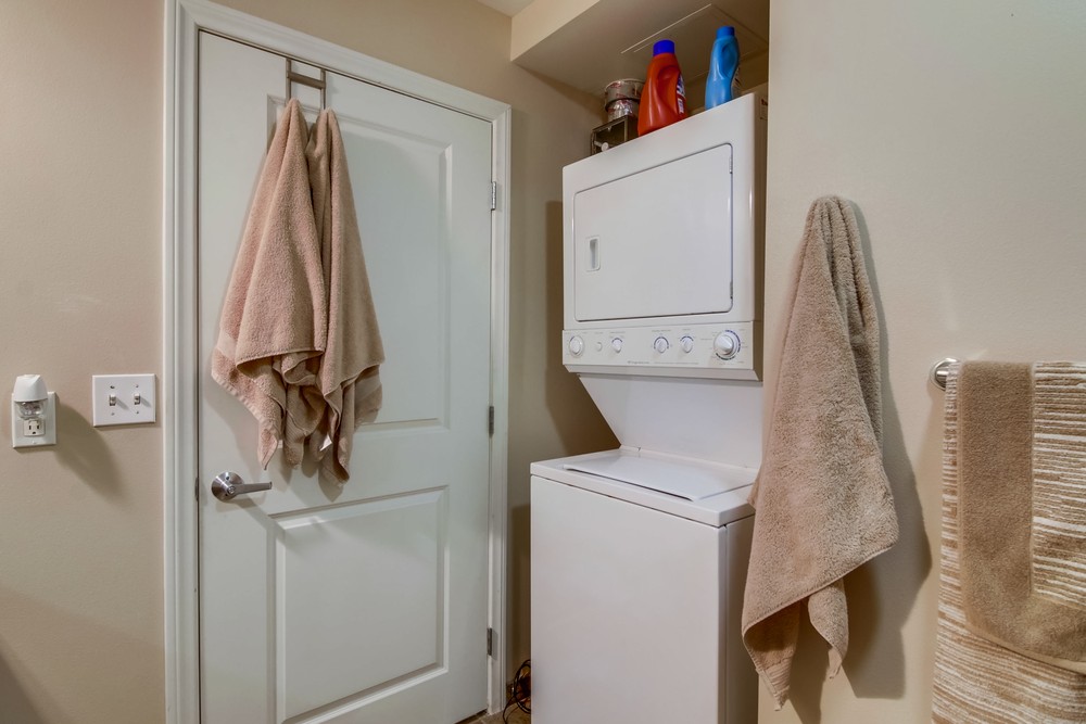Virtual tour photo 25 of 41 for 206 park blvd #309
