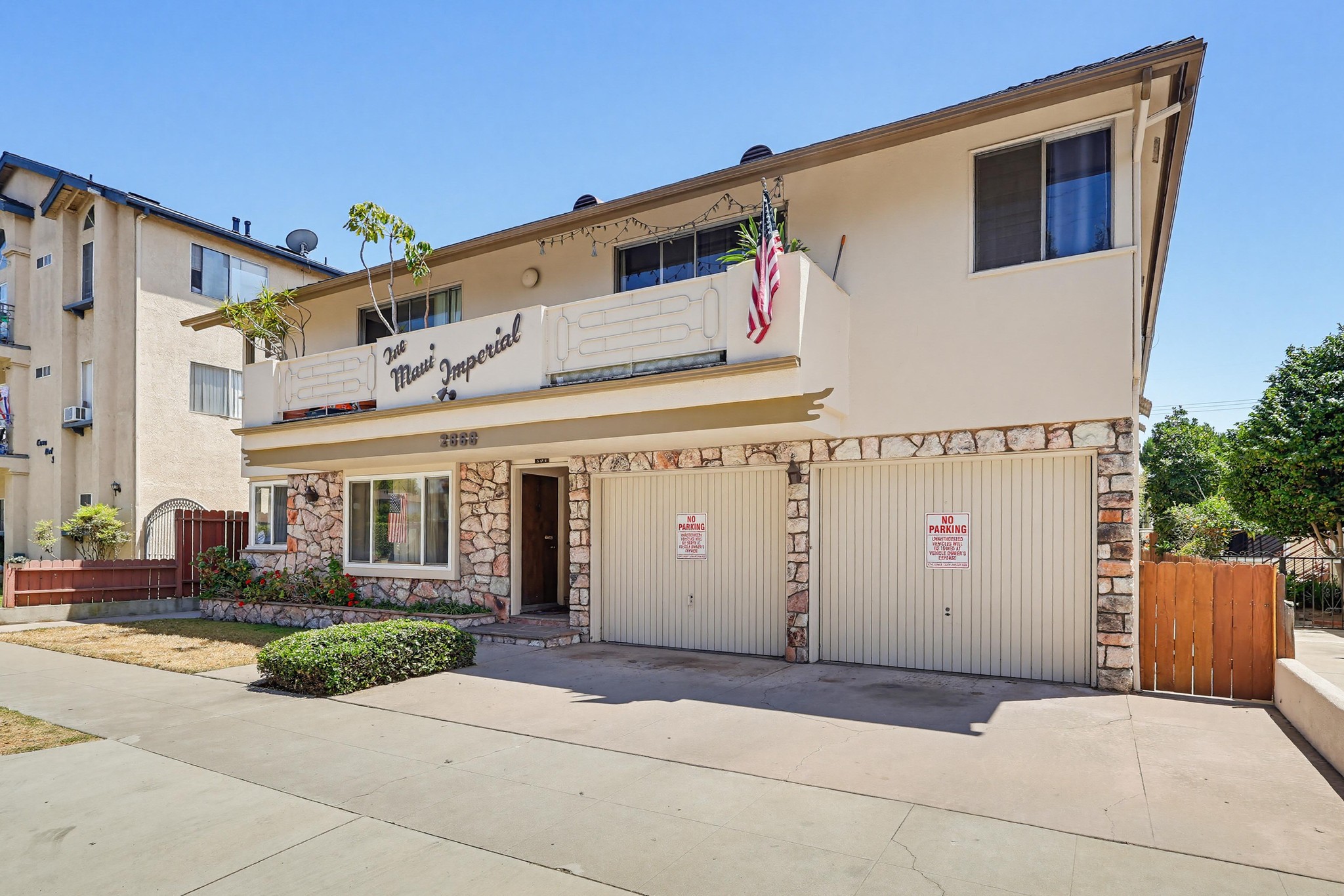 Virtual tour photo 3 of 45 for 2060 E 3rd St Apt 3