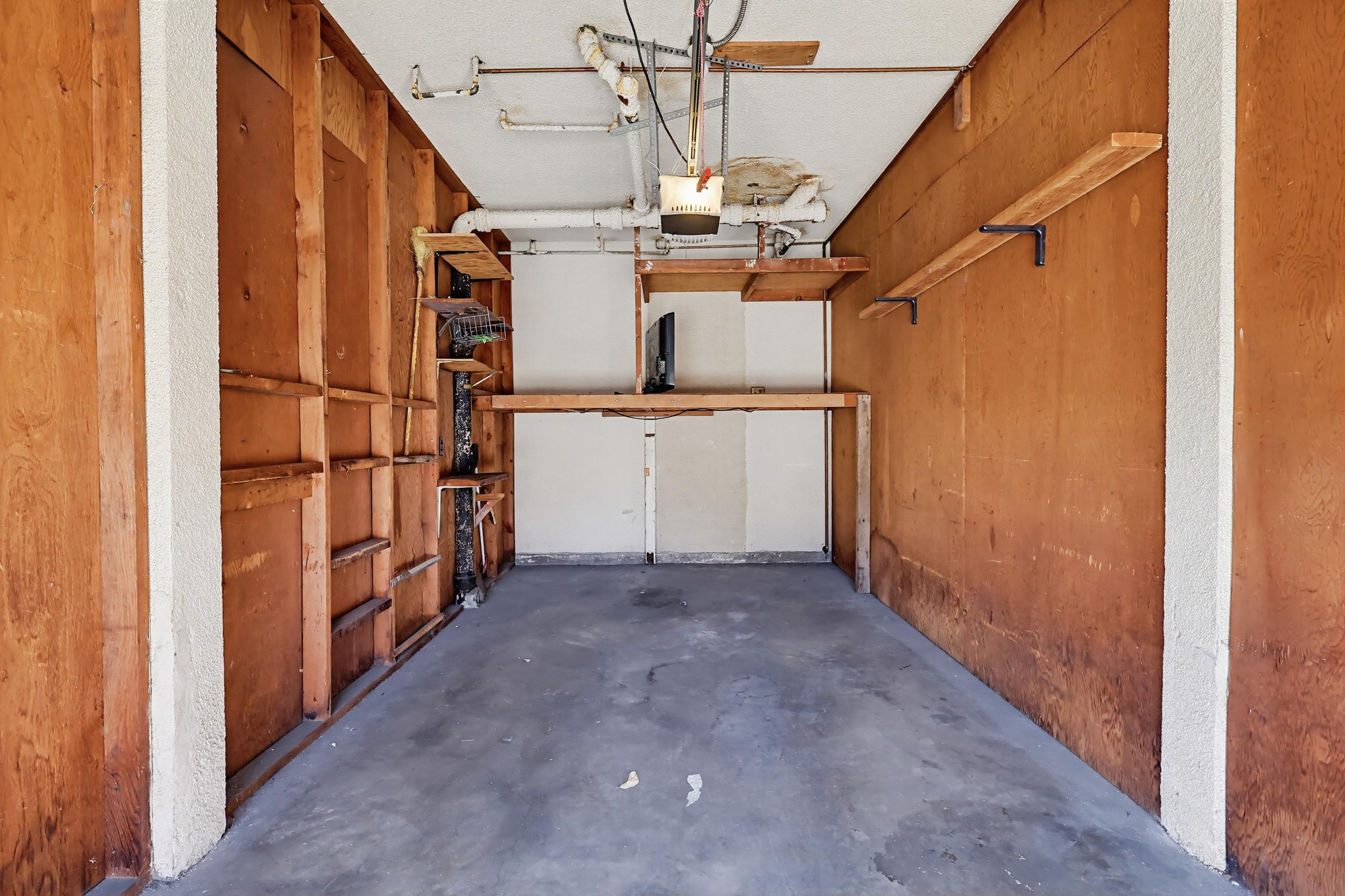 Virtual tour photo 39 of 45 for 2060 E 3rd St Apt 3