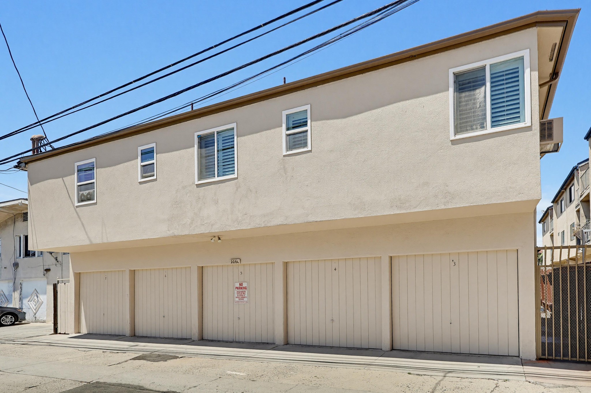 Virtual tour photo 44 of 45 for 2060 E 3rd St Apt 3