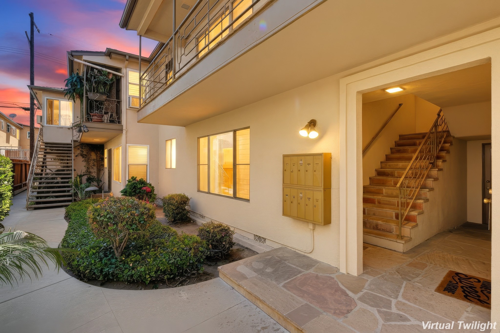 Virtual tour photo 46 of 45 for 2060 E 3rd St Apt 3