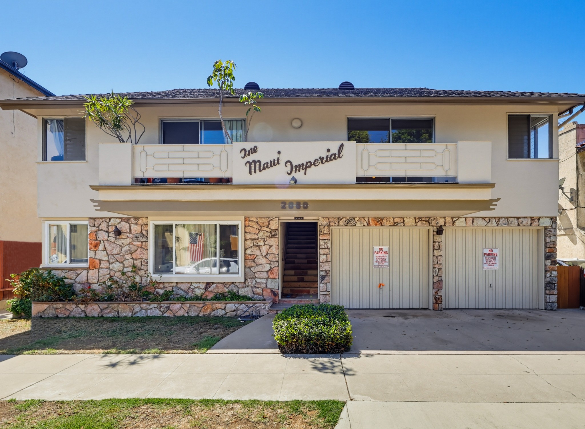 Virtual tour photo 1 of 54 for 2060 E 3rd St Apt 6