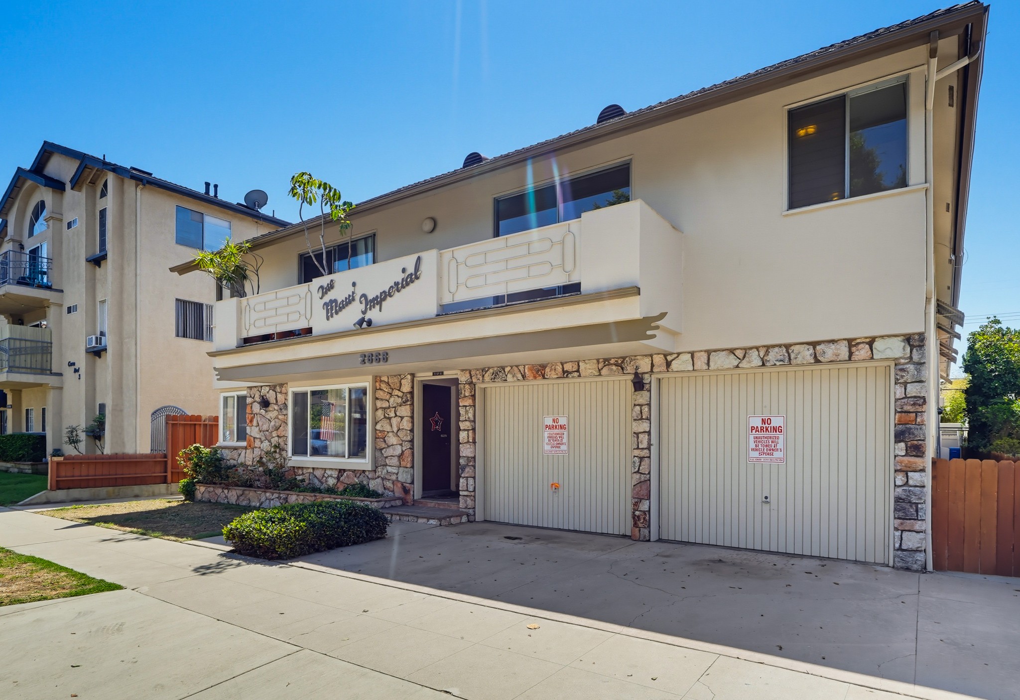 Virtual tour photo 3 of 54 for 2060 E 3rd St Apt 6