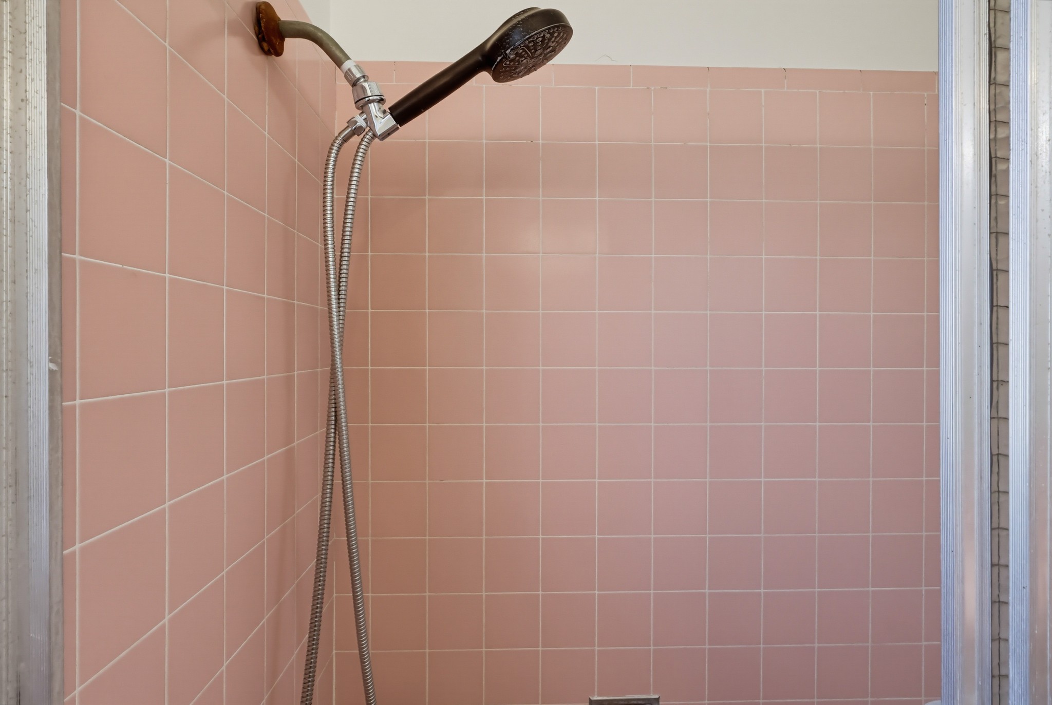 Virtual tour photo 43 of 54 for 2060 E 3rd St Apt 6