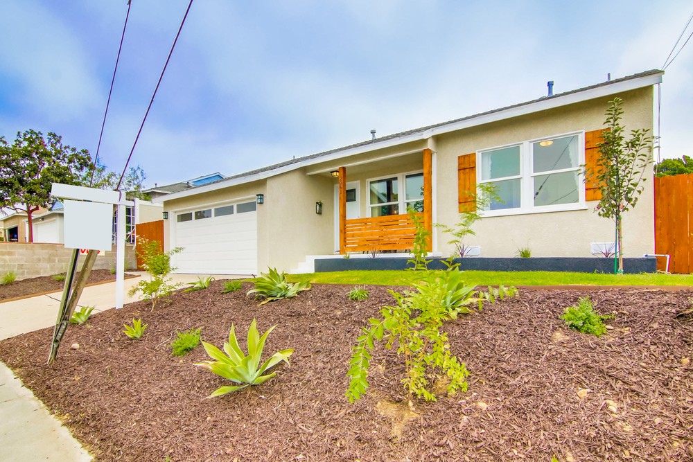 Virtual tour photo 4 of 54 for 2061 39th St