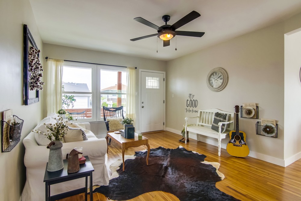 Virtual tour photo 11 of 54 for 2061 39th St