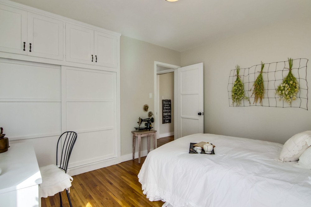 Virtual tour photo 28 of 54 for 2061 39th St