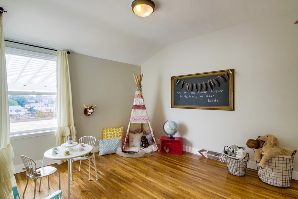 Virtual tour photo 32 of 54 for 2061 39th St