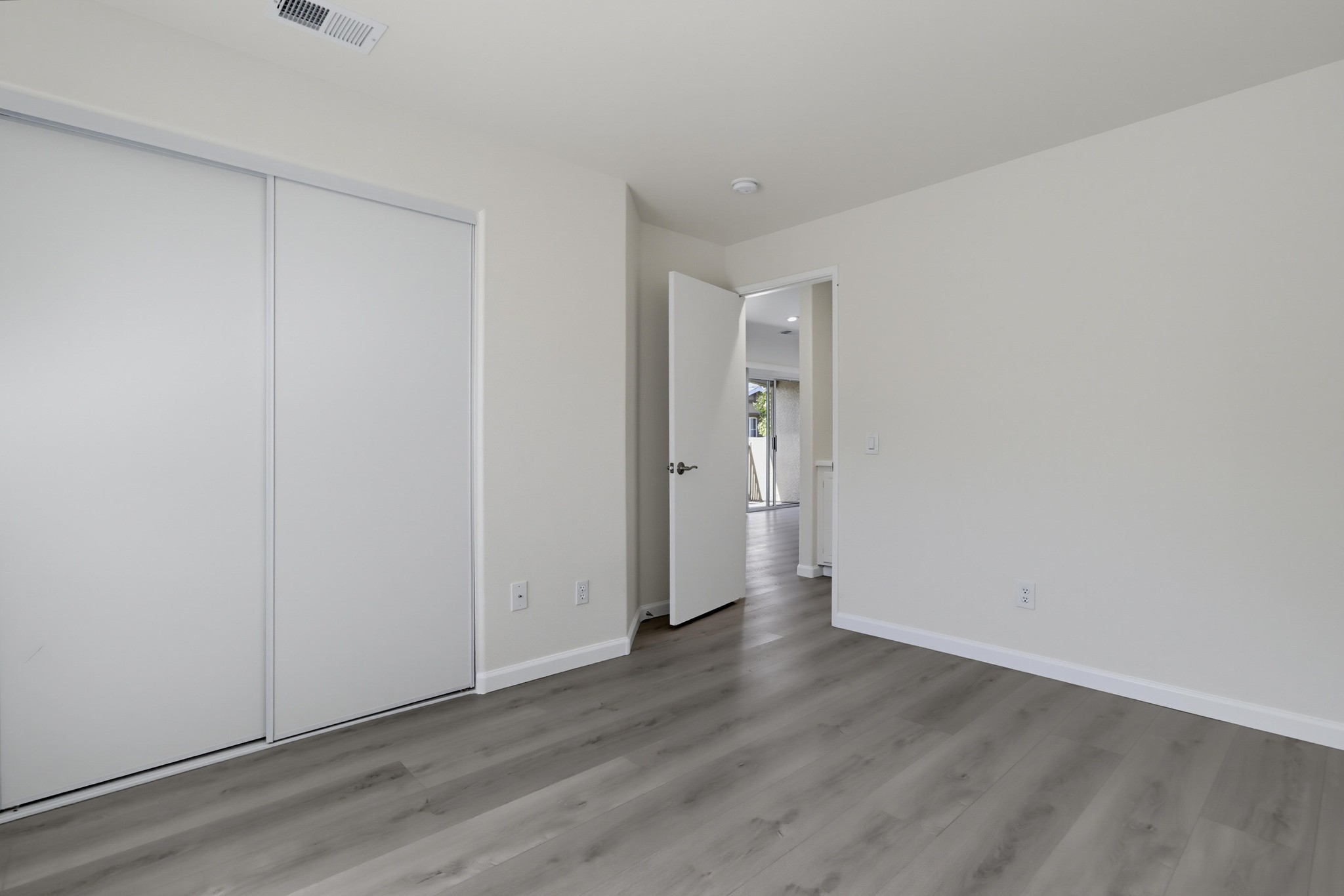 Virtual tour photo 21 of 37 for 2062 Azure Cove