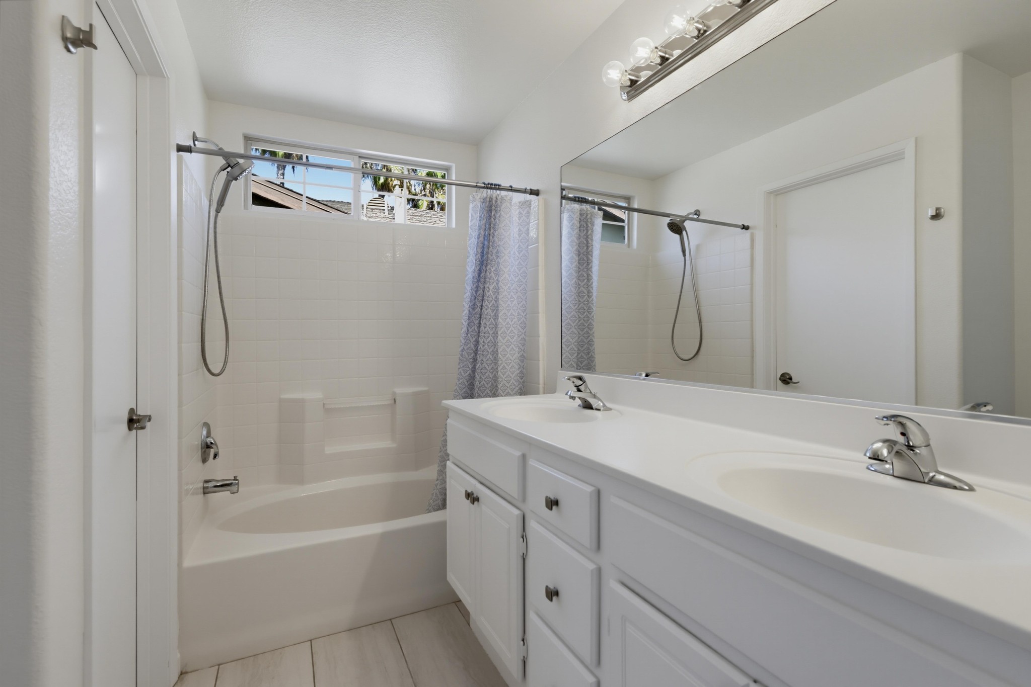 Virtual tour photo 31 of 37 for 2062 Azure Cove