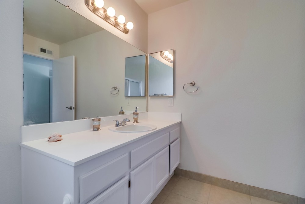 Virtual tour photo 33 of 44 for 2066 Manzana Way