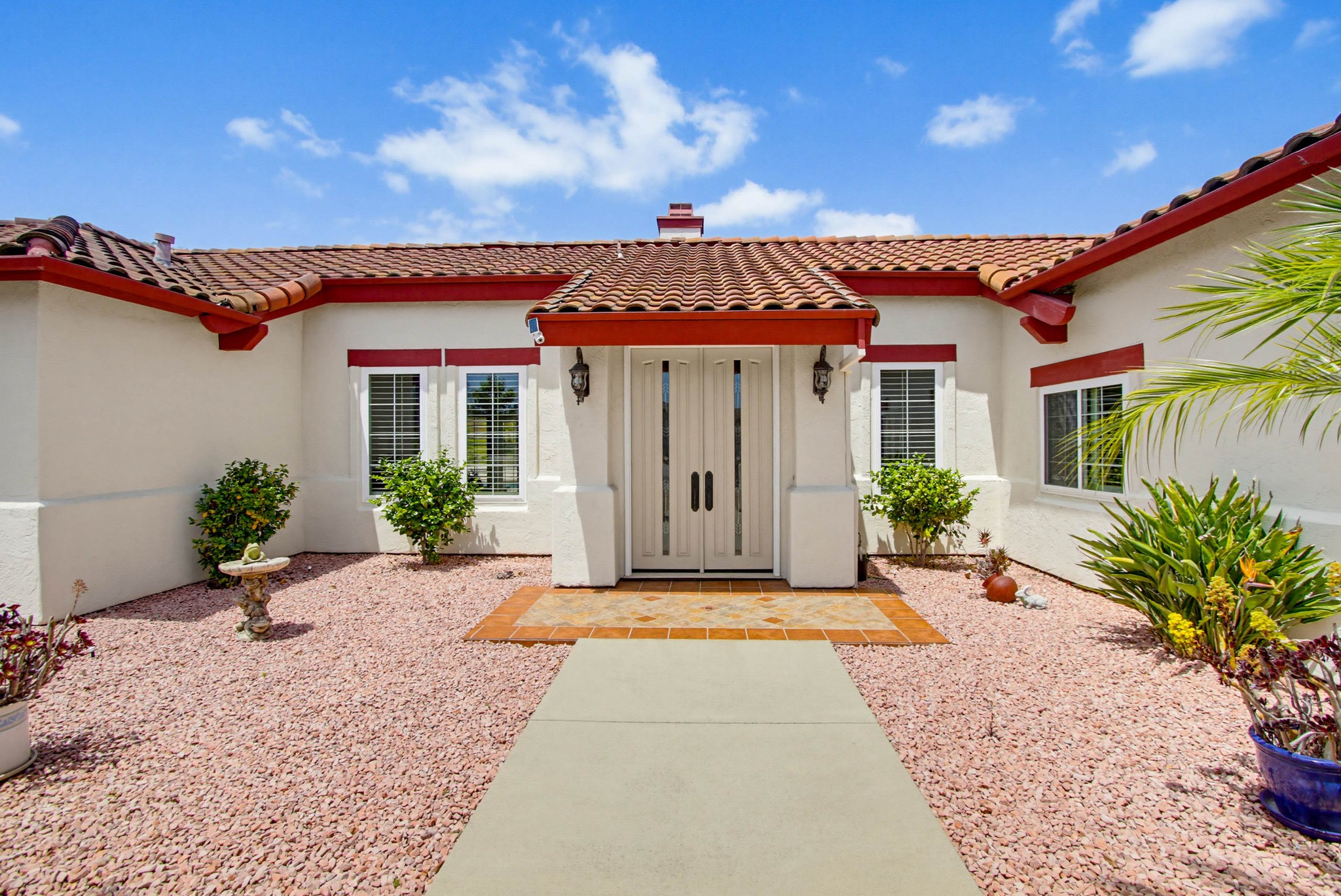 Virtual tour photo 5 of 41 for 2071 Winamar Pl