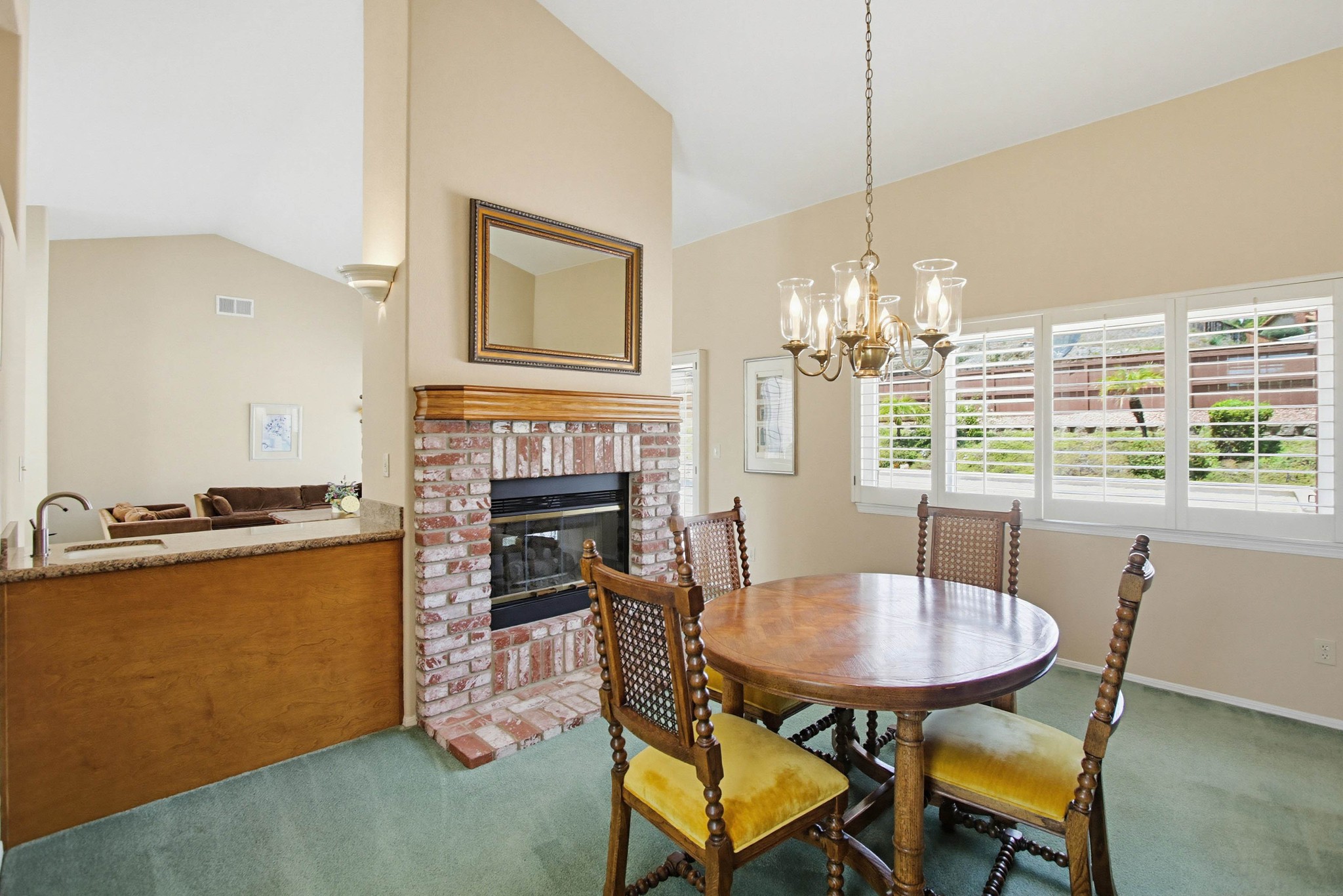 Virtual tour photo 10 of 41 for 2071 Winamar Pl