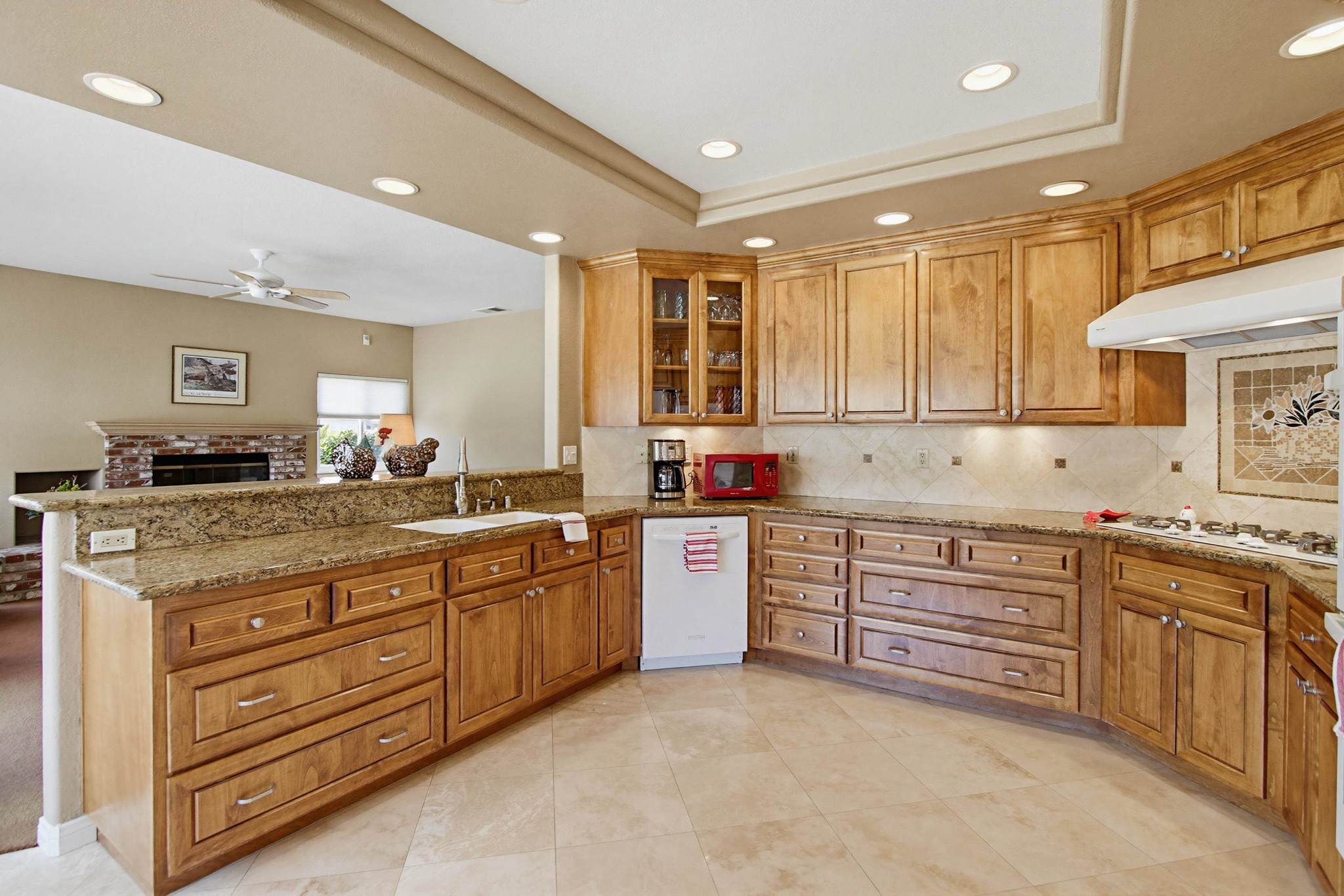 Virtual tour photo 12 of 41 for 2071 Winamar Pl