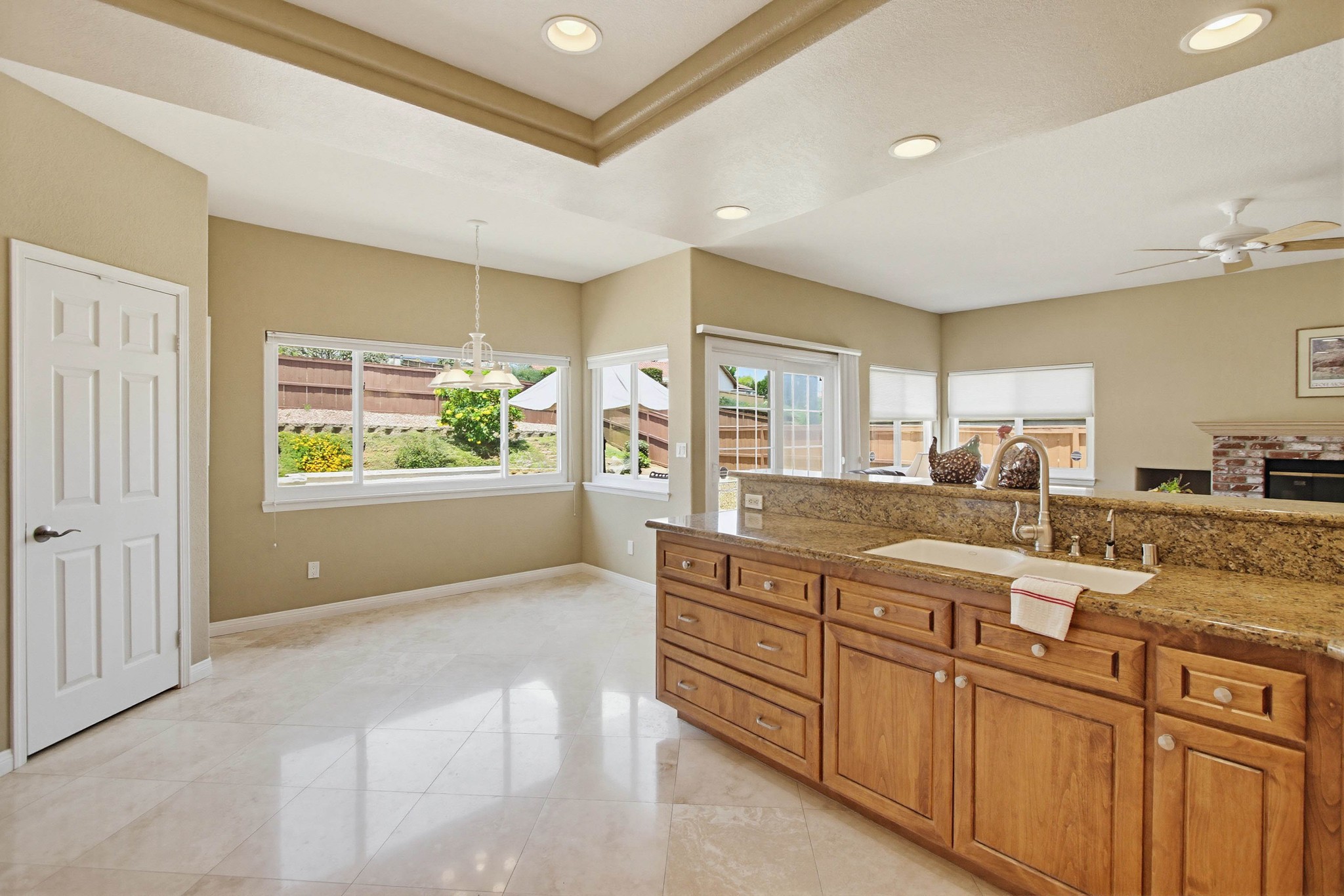 Virtual tour photo 13 of 41 for 2071 Winamar Pl