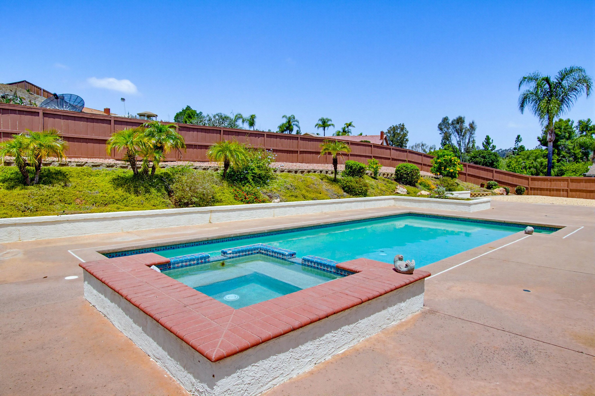 Virtual tour photo 39 of 41 for 2071 Winamar Pl