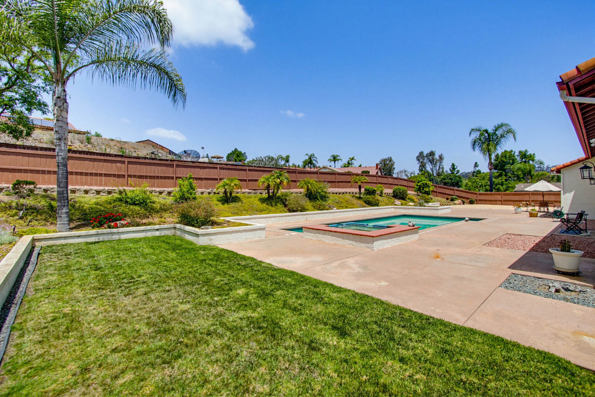 Virtual tour photo 40 of 41 for 2071 Winamar Pl