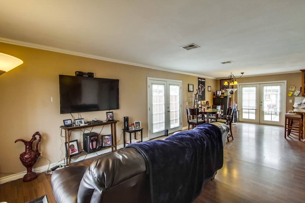 Virtual tour photo 10 of 43 for 2075 Bluehaven Ct