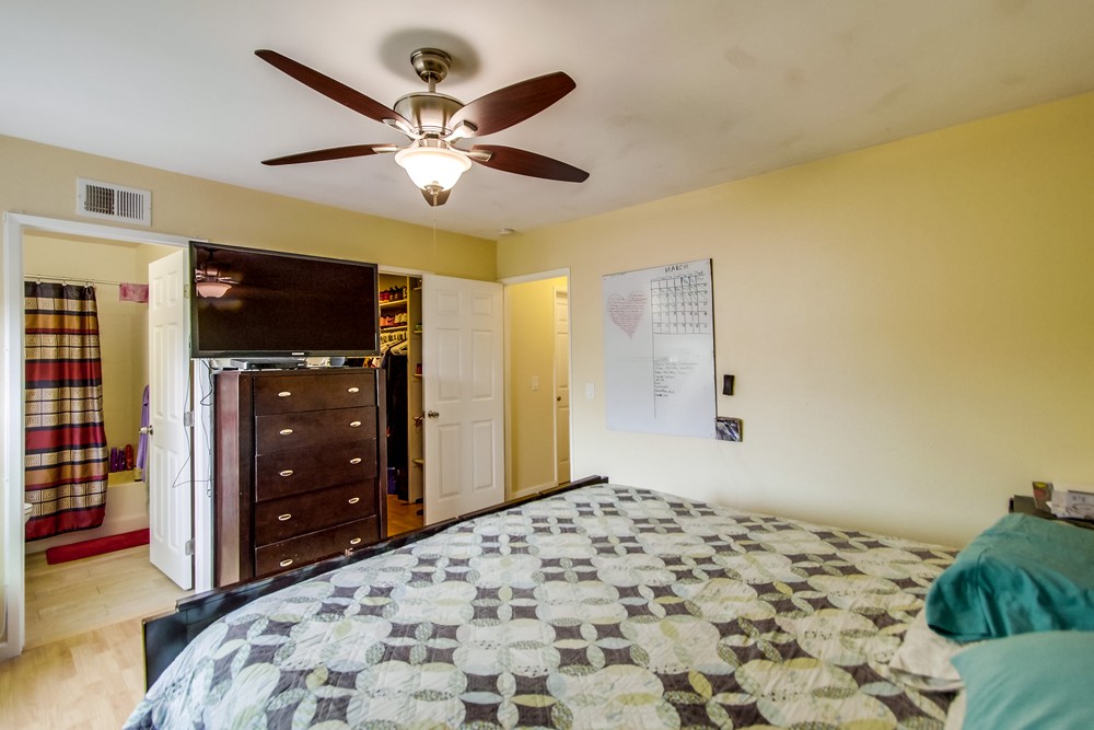 Virtual tour photo 28 of 43 for 2075 Bluehaven Ct