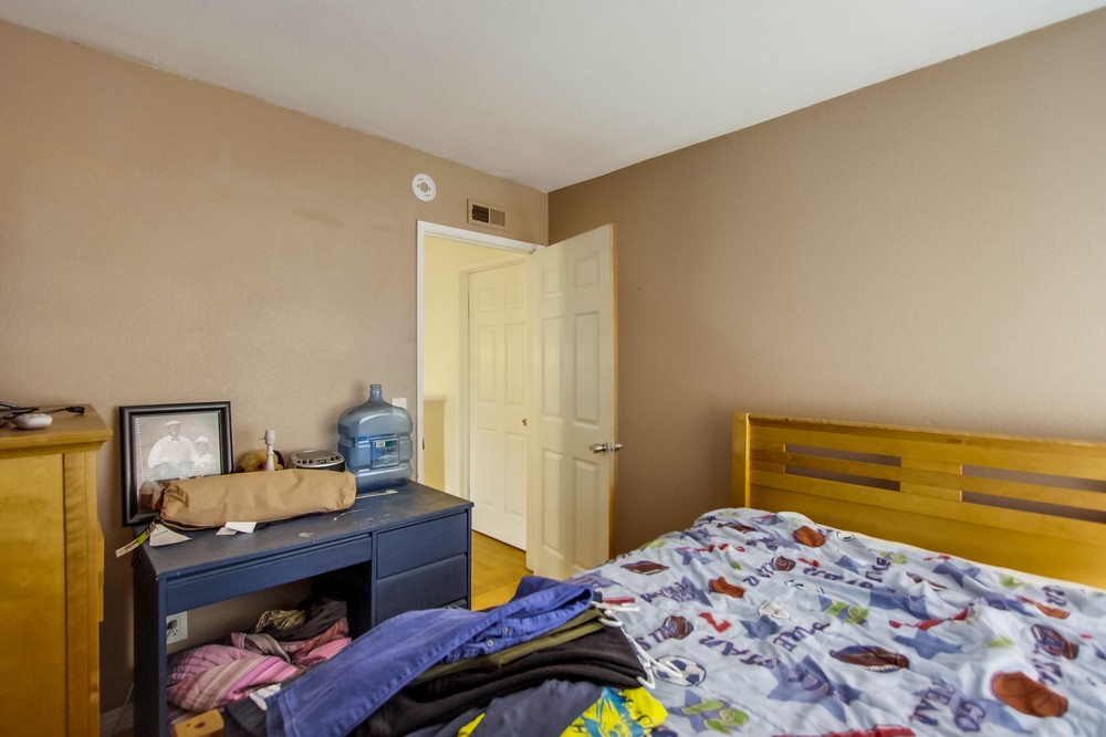 Virtual tour photo 32 of 43 for 2075 Bluehaven Ct