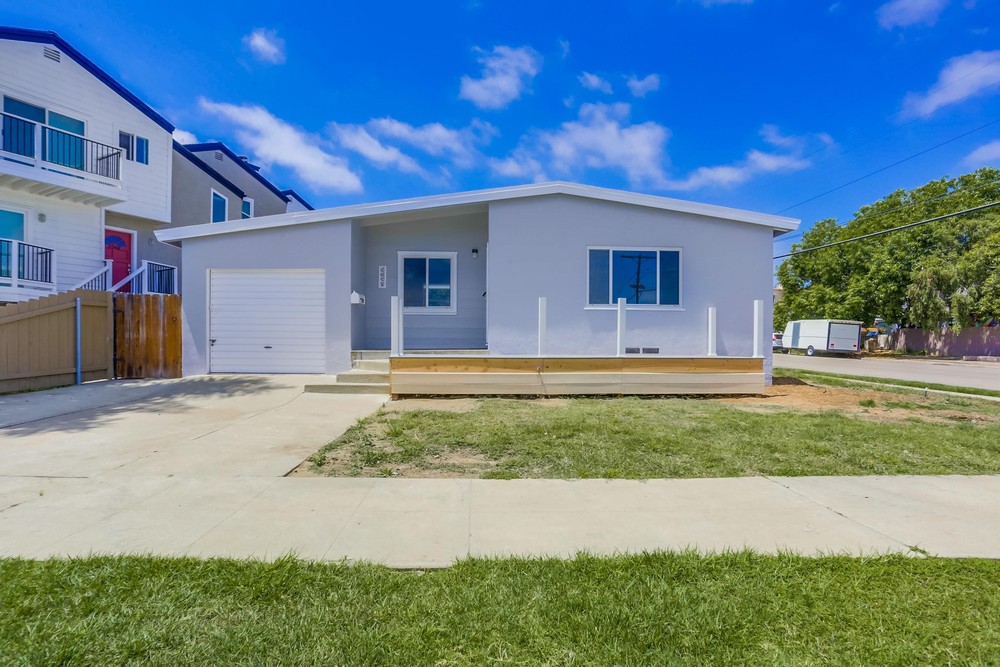 Virtual tour photo 3 of 32 for 2076 Emerald St