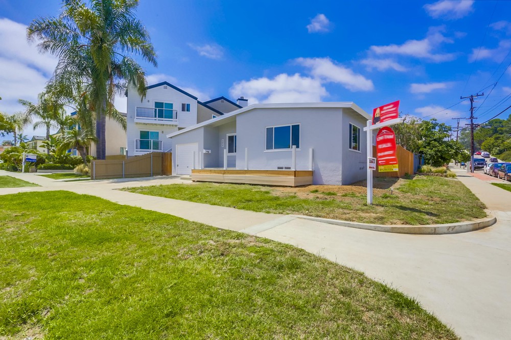 Virtual tour photo 4 of 32 for 2076 Emerald St