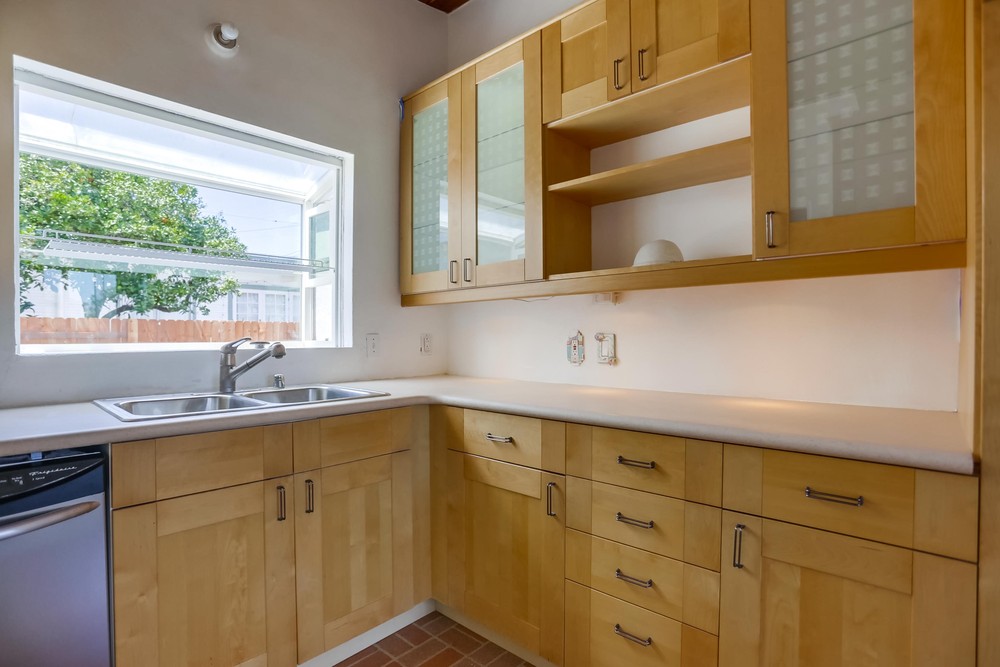 Virtual tour photo 15 of 32 for 2076 Emerald St