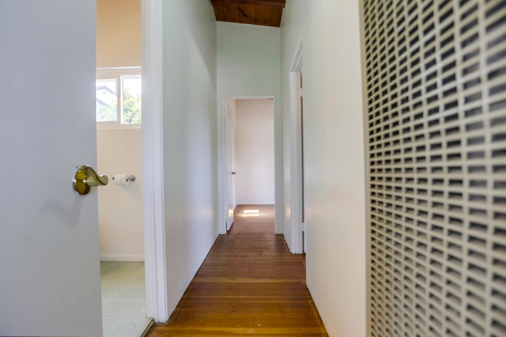 Virtual tour photo 17 of 32 for 2076 Emerald St