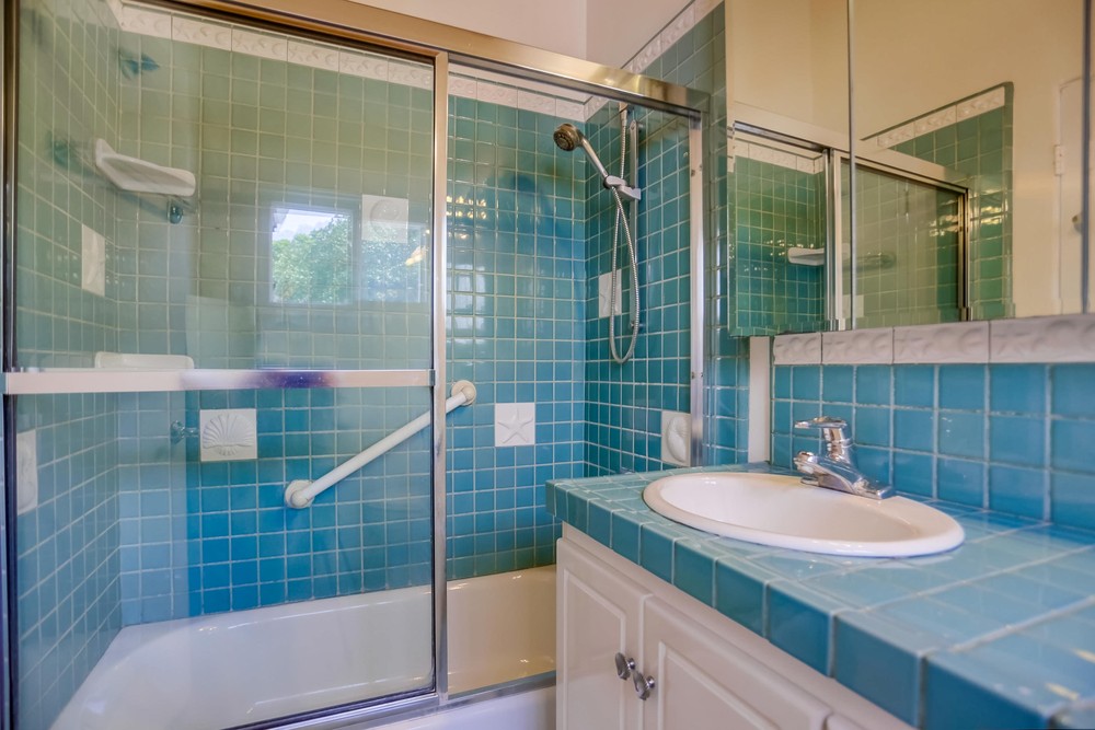 Virtual tour photo 25 of 32 for 2076 Emerald St
