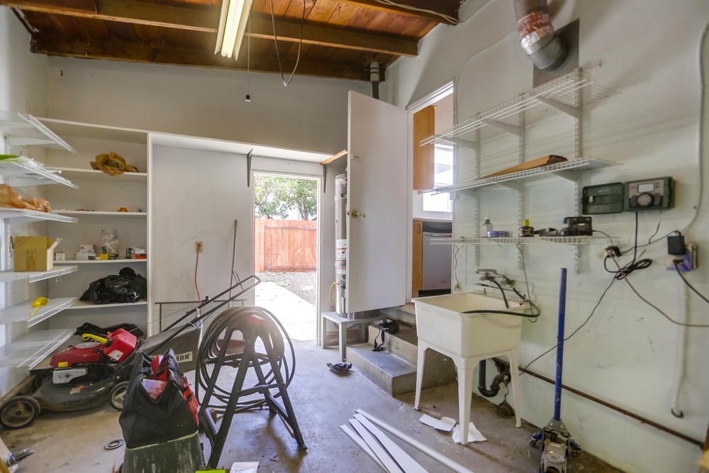 Virtual tour photo 28 of 32 for 2076 Emerald St