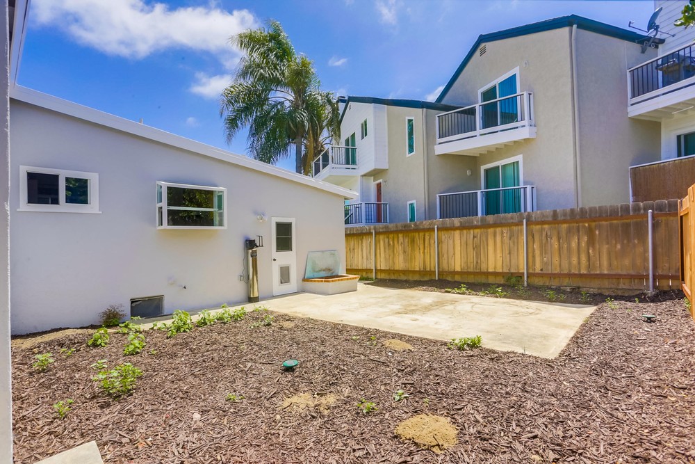 Virtual tour photo 31 of 32 for 2076 Emerald St