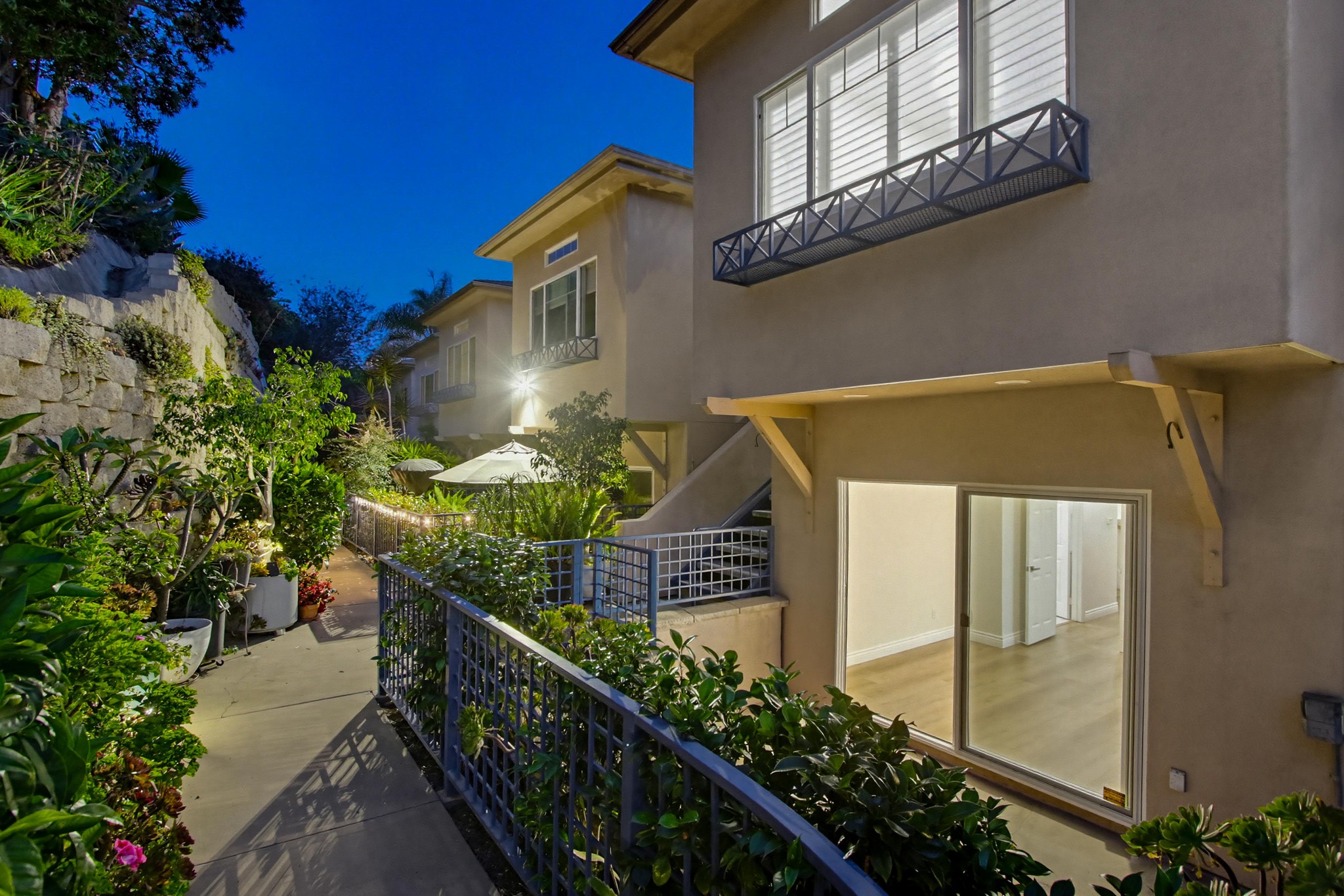 Virtual tour photo 9 of 80 for 2078 San Diego Ave