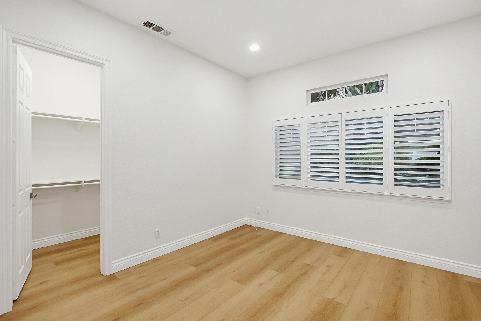 Virtual tour photo 25 of 80 for 2078 San Diego Ave