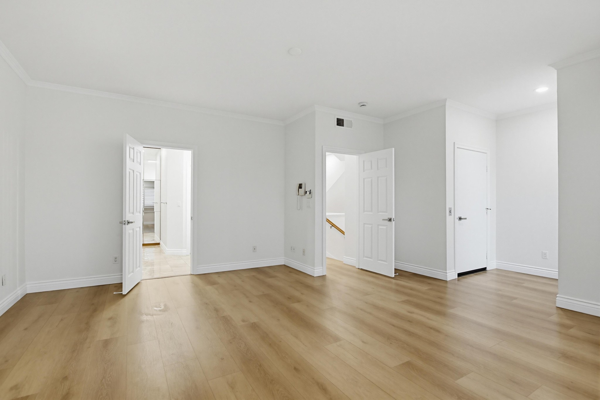 Virtual tour photo 33 of 80 for 2078 San Diego Ave