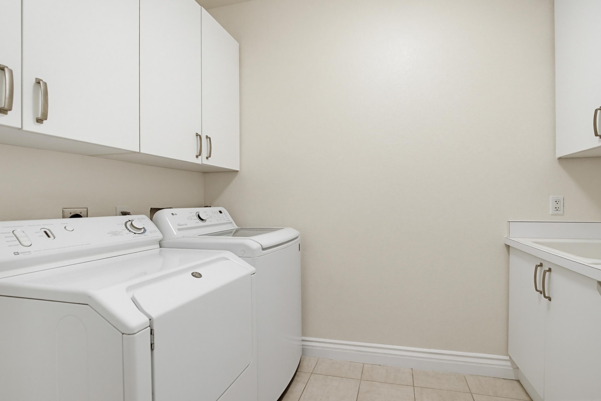 Virtual tour photo 42 of 80 for 2078 San Diego Ave